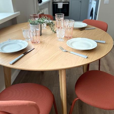 Skandi Appartments In Saldus City Center Eksteriør billede