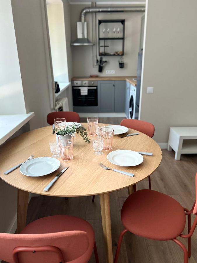 Skandi Appartments In Saldus City Center Eksteriør billede